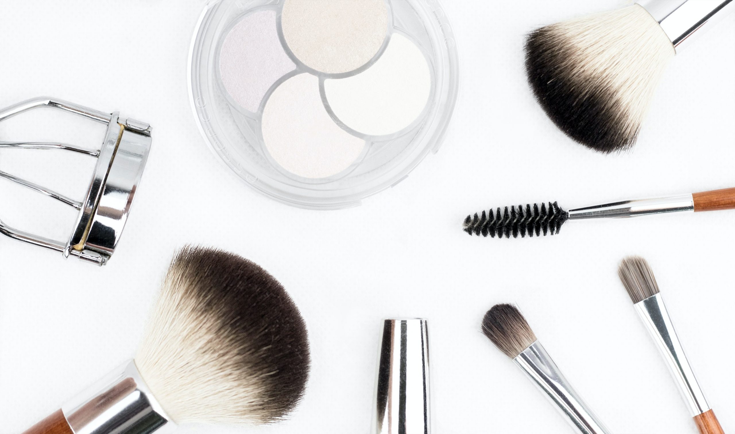 Jak czyścić pędzle do makijażu